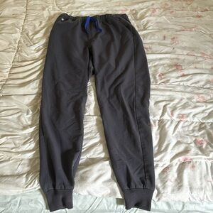 FIGS Tansen Jogger Scrub Pants (Charcoal Gray)